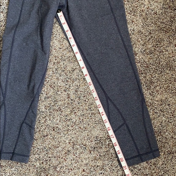 Lululemon Wunder Under Crop 21” - Size 4 - Picture 6 of 6